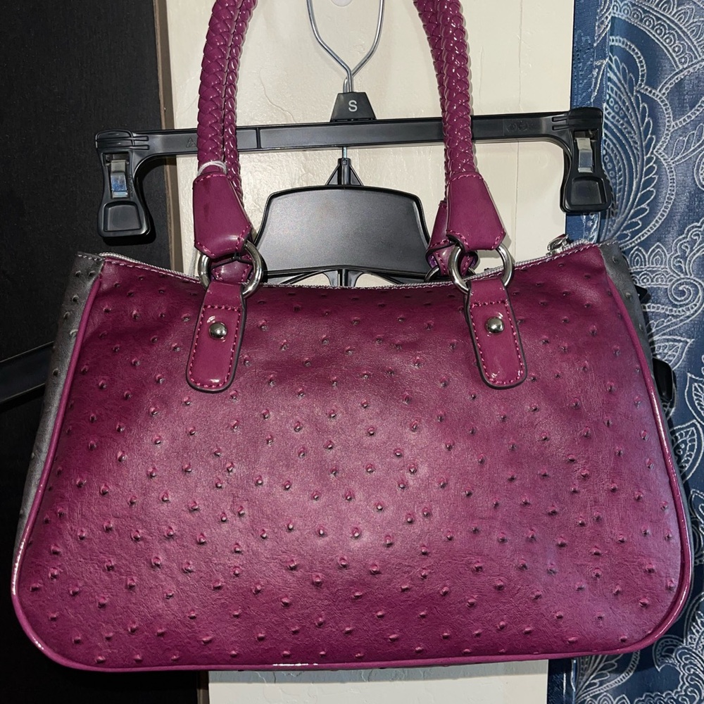 GUESS Women's Vintage Handbag - Black, Wine, Purple - Large G Logo - Picture 8 of 11